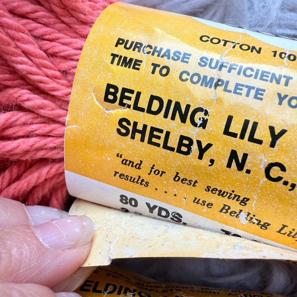 Vintage USA Lily Rug Cotton Yarn Coral color crochet knit ( 3 Skeins ) - Picture 8 of 8